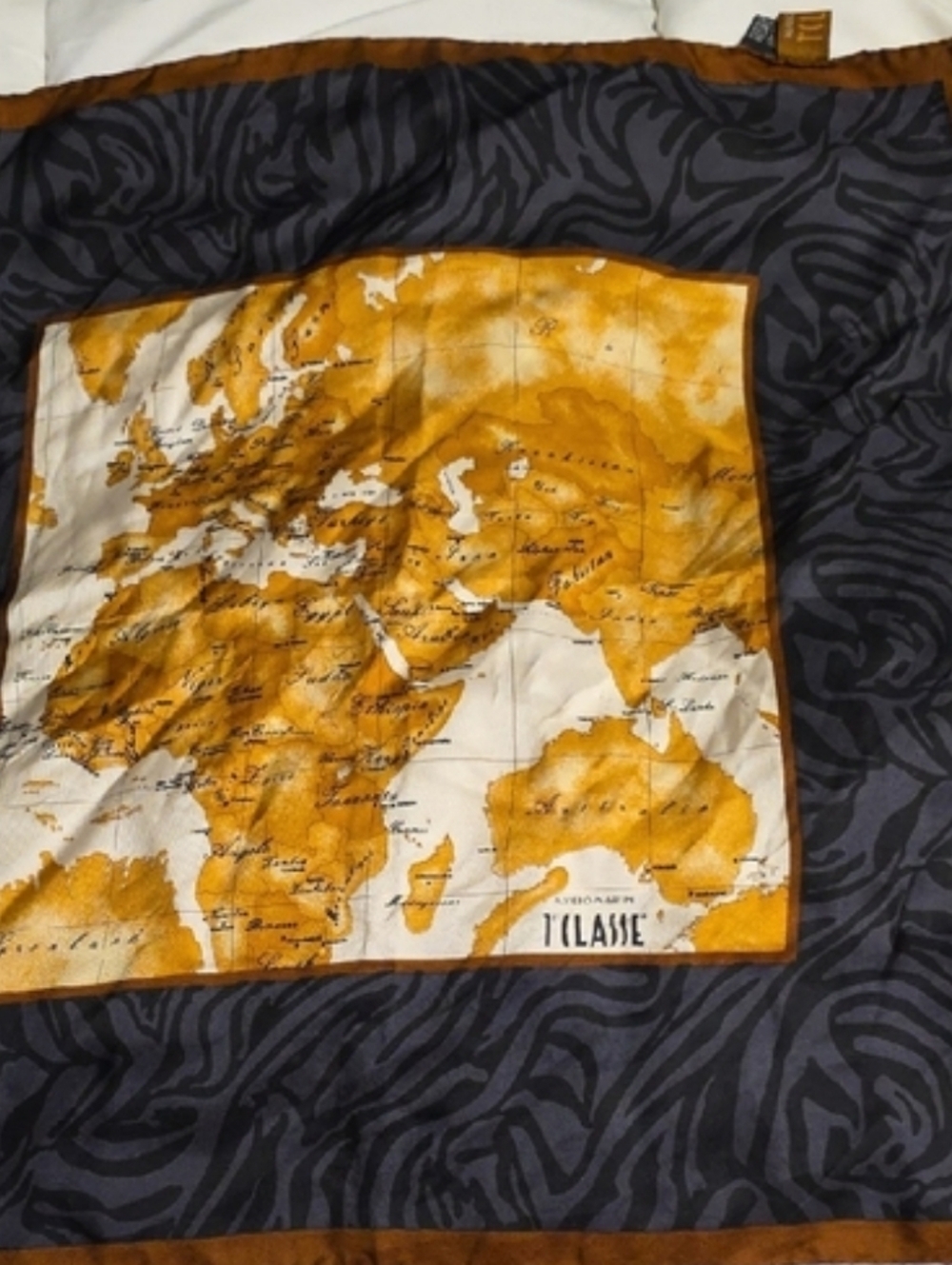 AUTH Alviero Martini 1A Classe Map Silk Scarf
